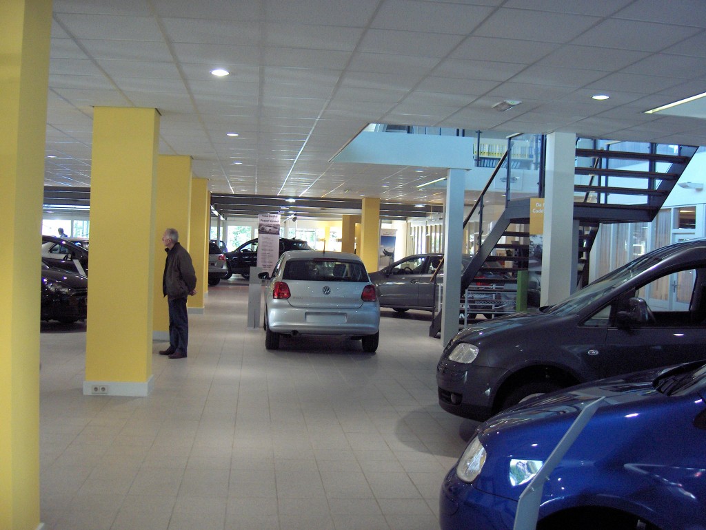 Showroom autoservice vd velden- interieur 